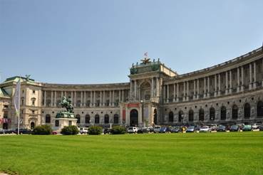 http://duschelapartments.com/wp-content/uploads/2013/10/hofburg.jpg